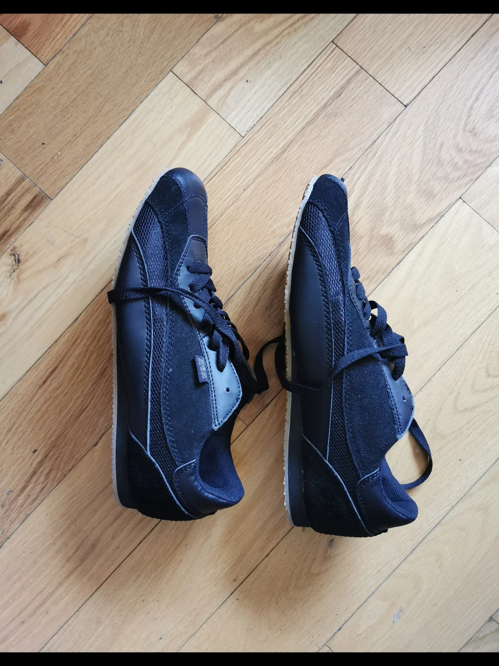 Black sneakers US size 10